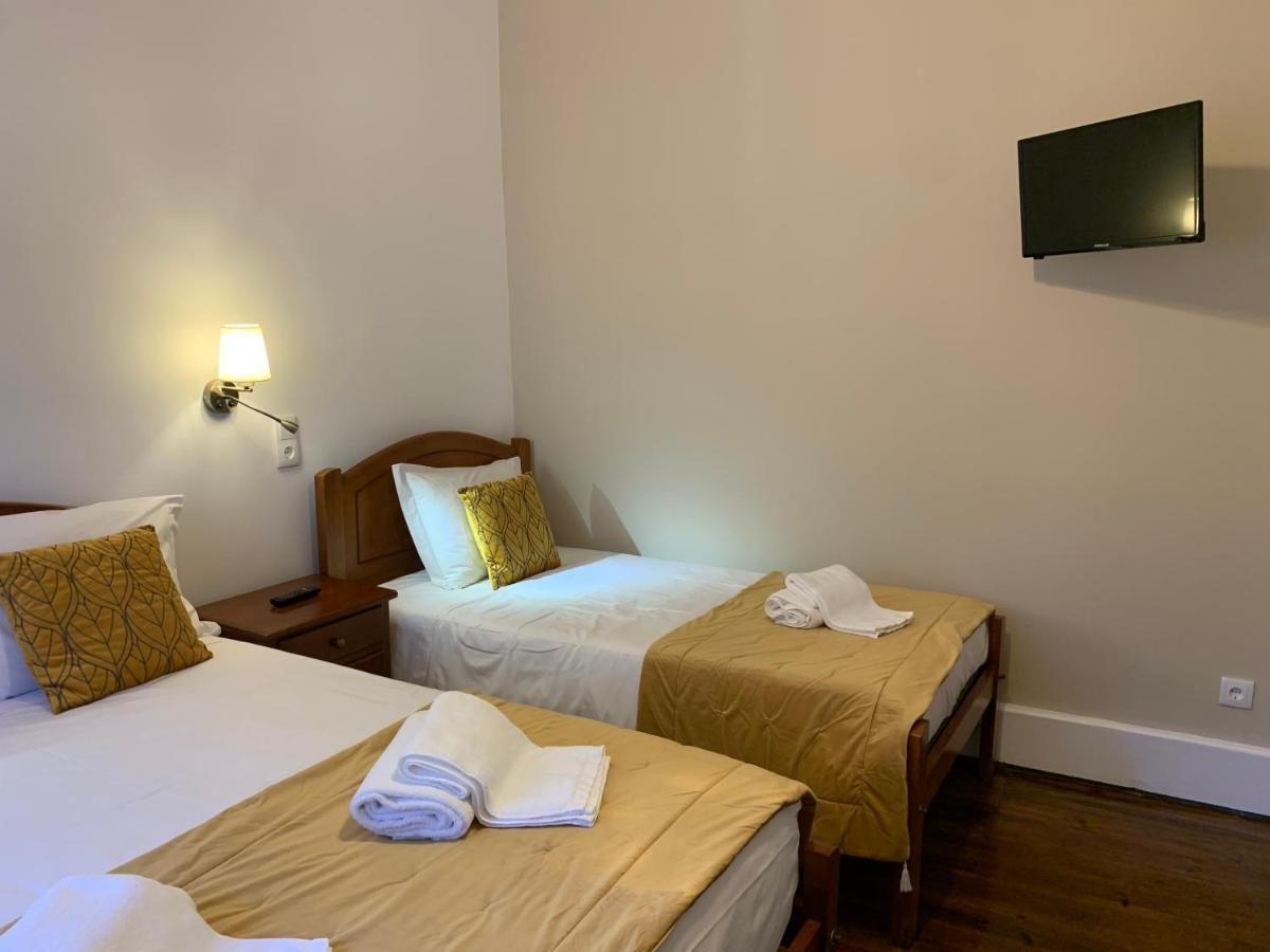 A Portuguesa Guest House Porto Exterior photo